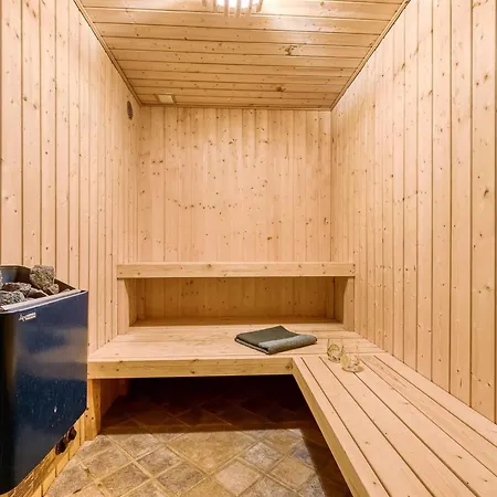 Ginny - 300m To The Fjord By Interhome